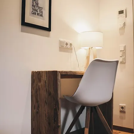 Two Timez - Boutique 4*