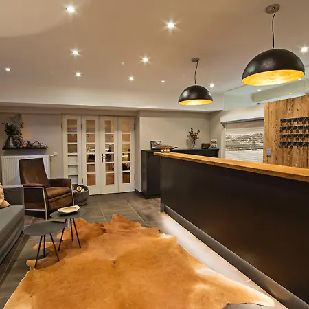 Two Timez - Boutique Szálloda 4*