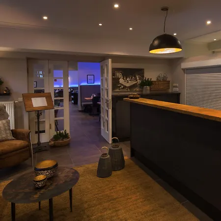 Two Timez - Boutique Szálloda 4*