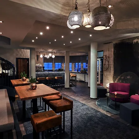 Two Timez - Boutique - With Ac Zell am See