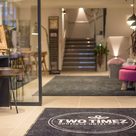 Hotel Two Timez - Boutique - With Ac 4*