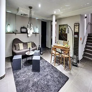 Two Timez - Boutique - With Ac 4*