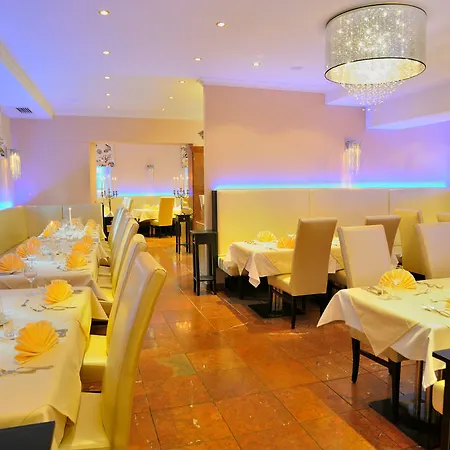 Two Timez - Boutique - With Ac Zell am See