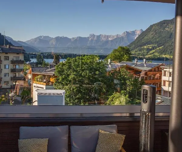 Two Timez - Boutique 4* Целль-ам-Зе