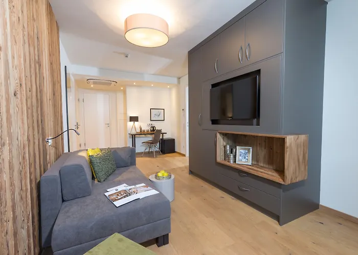 Two Timez - Boutique Целль-ам-Зе