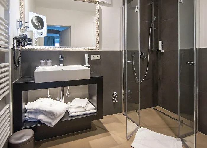 Two Timez - Boutique 4* Целль-ам-Зе