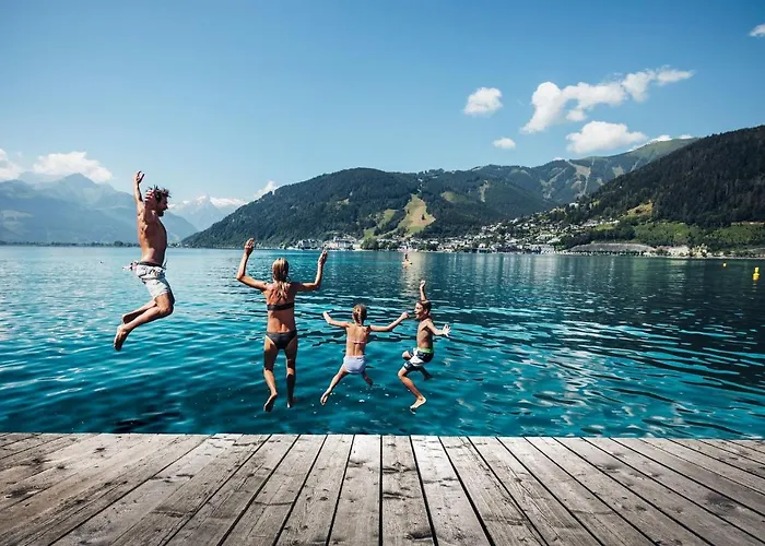 Two Timez - Boutique Отель