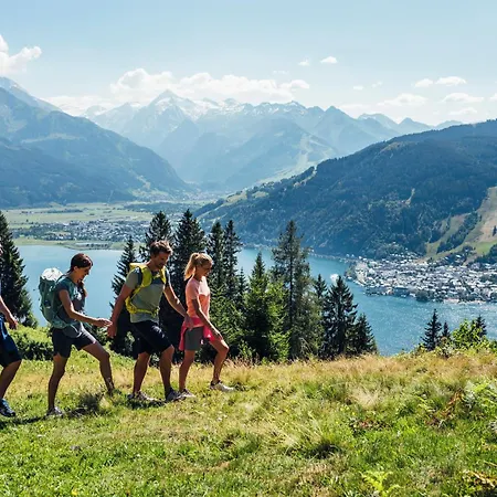 Two Timez - Boutique Hotel