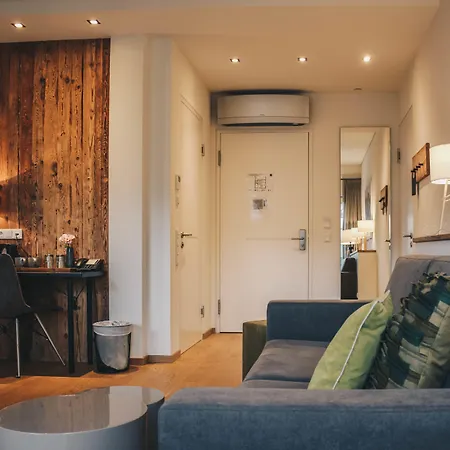 Two Timez - Boutique Hotel 4*