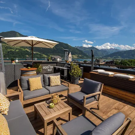 Two Timez - Boutique Hotel