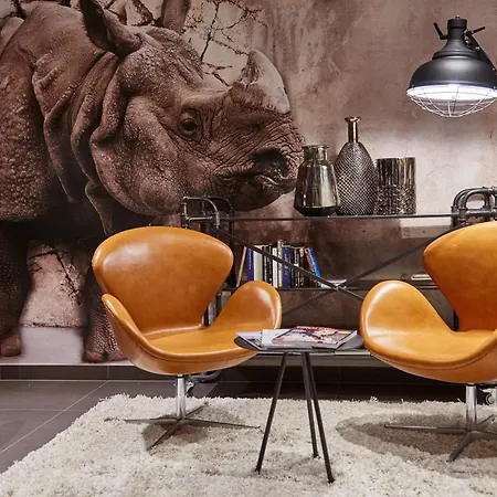 Two Timez - Boutique 4*